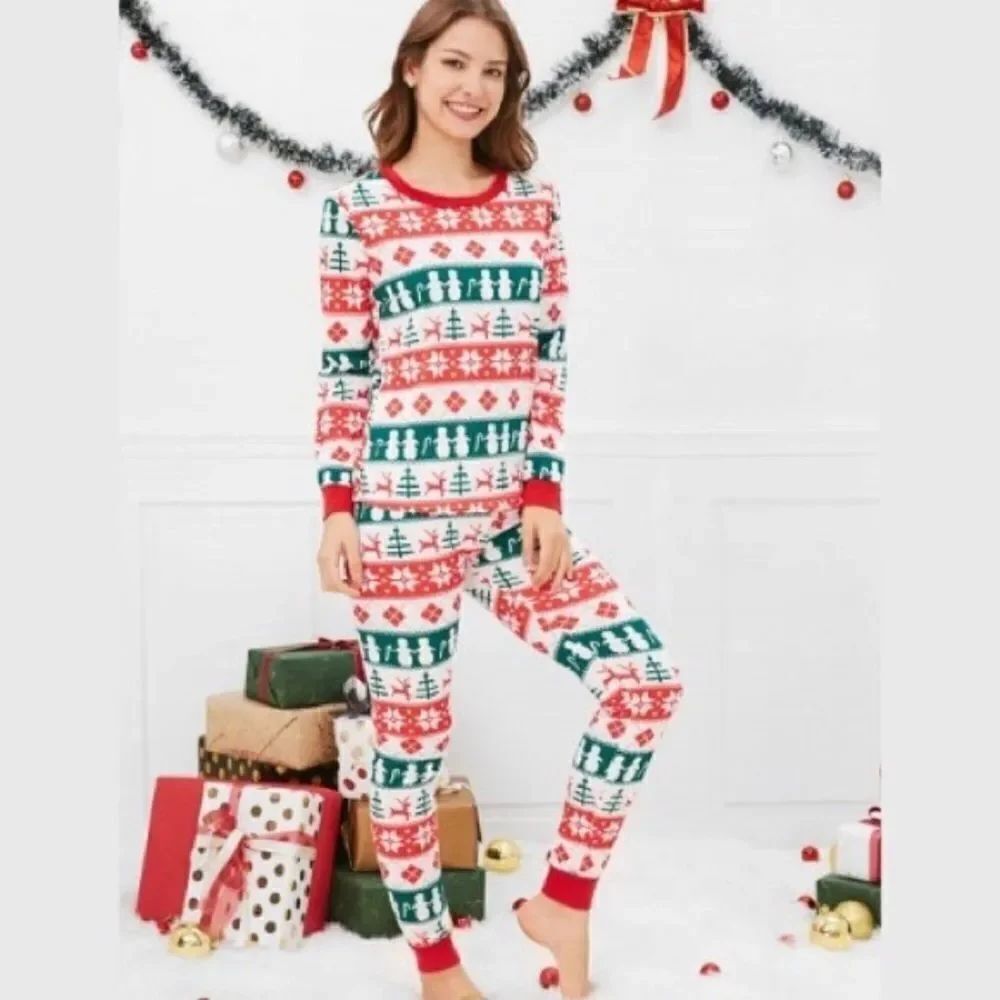 ✨HP✨Christmas Geometric Pattern Pajama Sets ✨